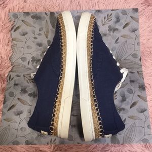 UGG sneakers 8.5 worn once, like new!